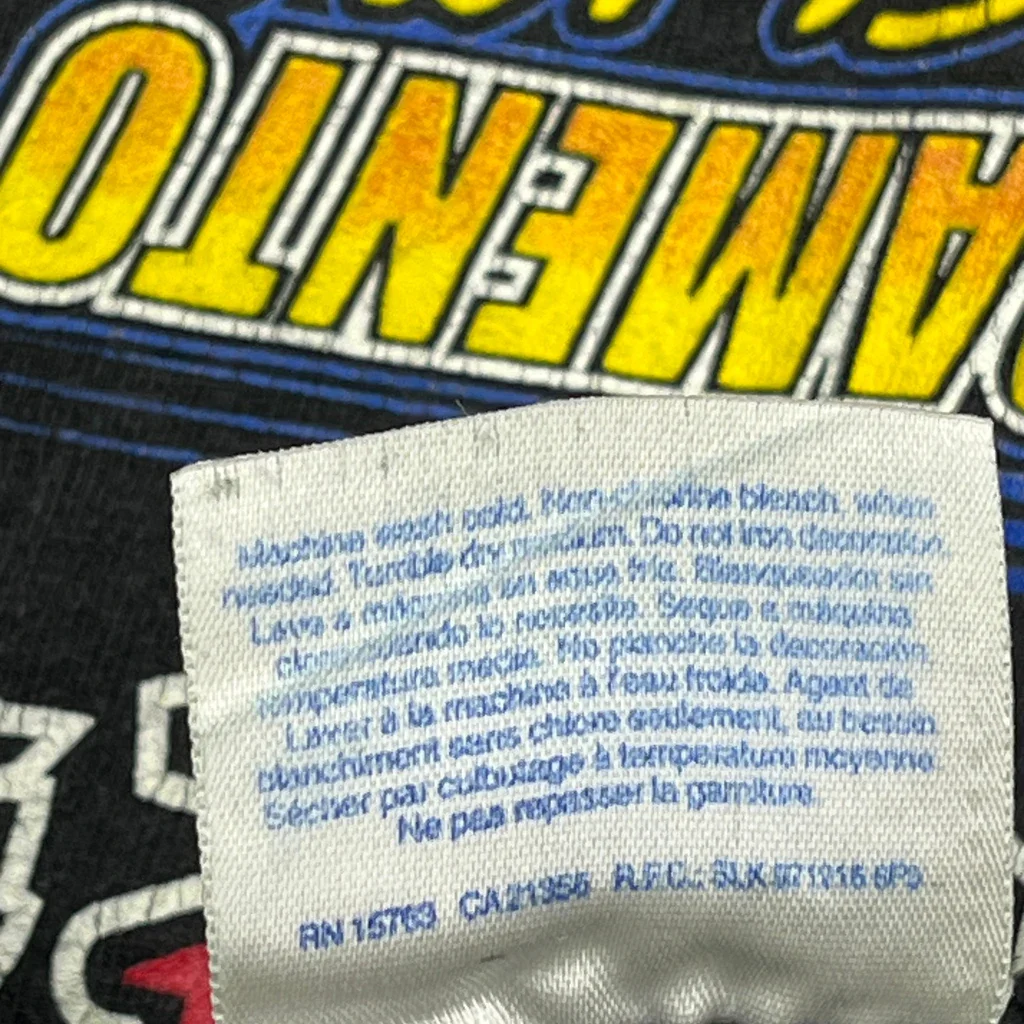 Hanes Graphic T-Shirt - Large Black Cotton - Image 4