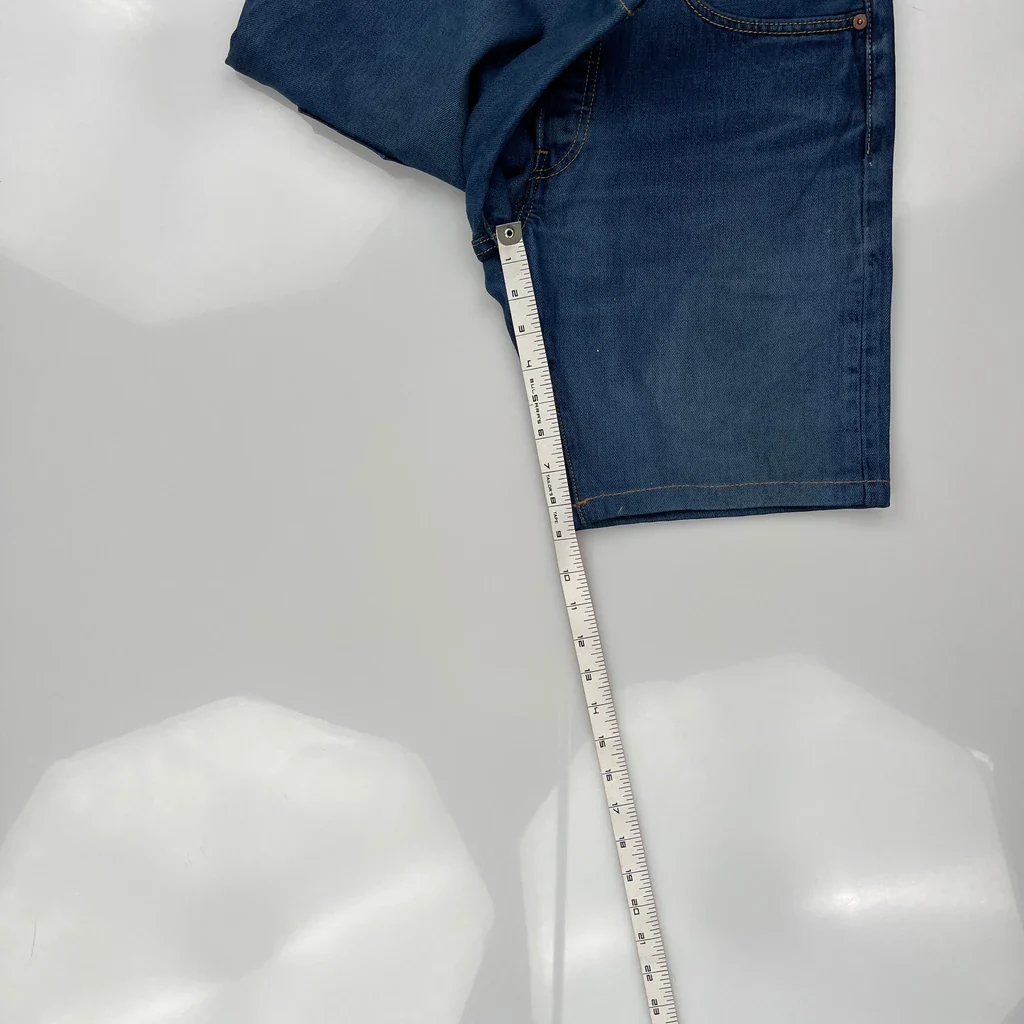 Levis Denim Shorts - 32W 9L Dark Wash Cotton - Image 5