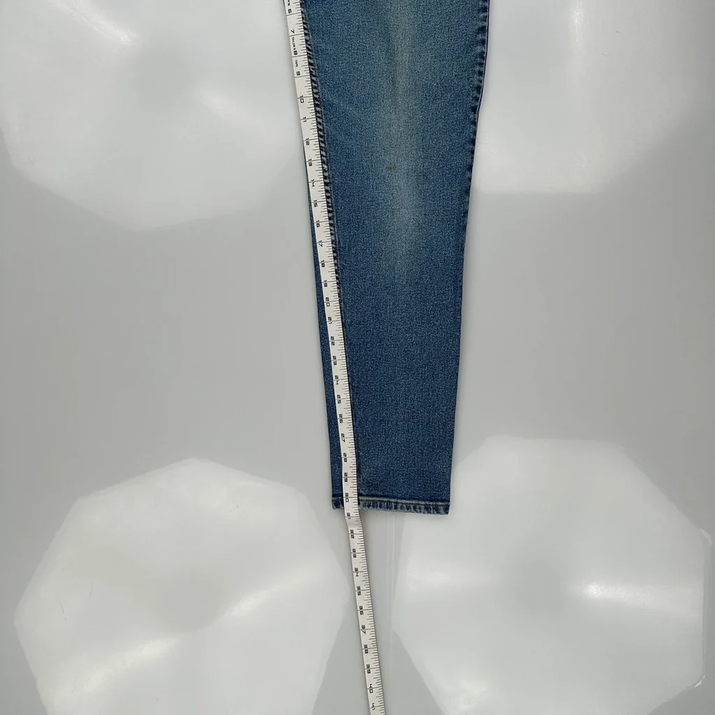 Levis 550 Jeans - 28″ Waist Light Wash Cotton - Image 5