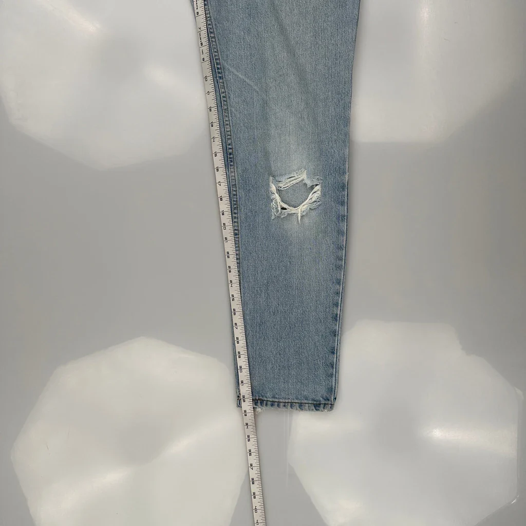 Made In Canada Levis 550 Jeans - 30W US 6 Light Wash Cotton - Image 5