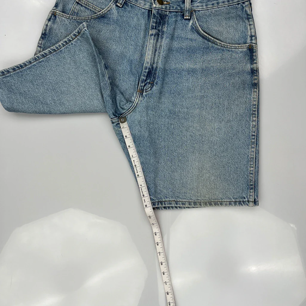 Wrangler Denim Shorts - 34W 10L Light Wash Denim - Image 5